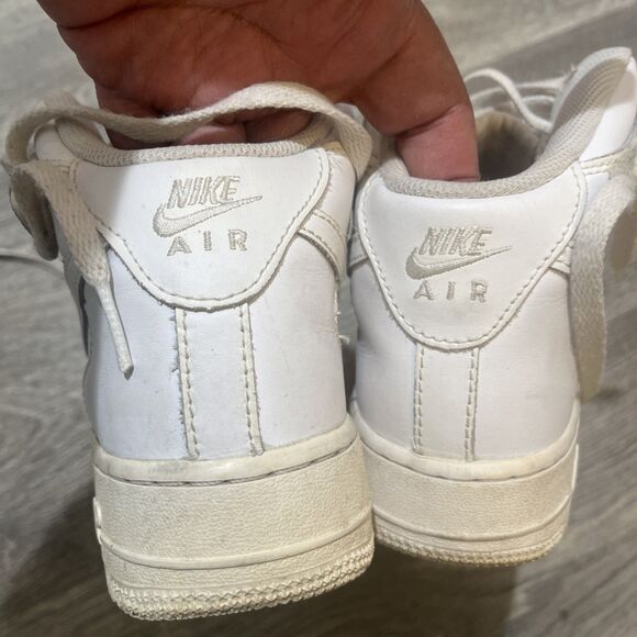 NIKE AIR FORCE 1 RETRO HIGH TOPS BOYS YOUTH WHITE LEATHER 314195-113  SIZE 6.5 - Picture 6 of 8